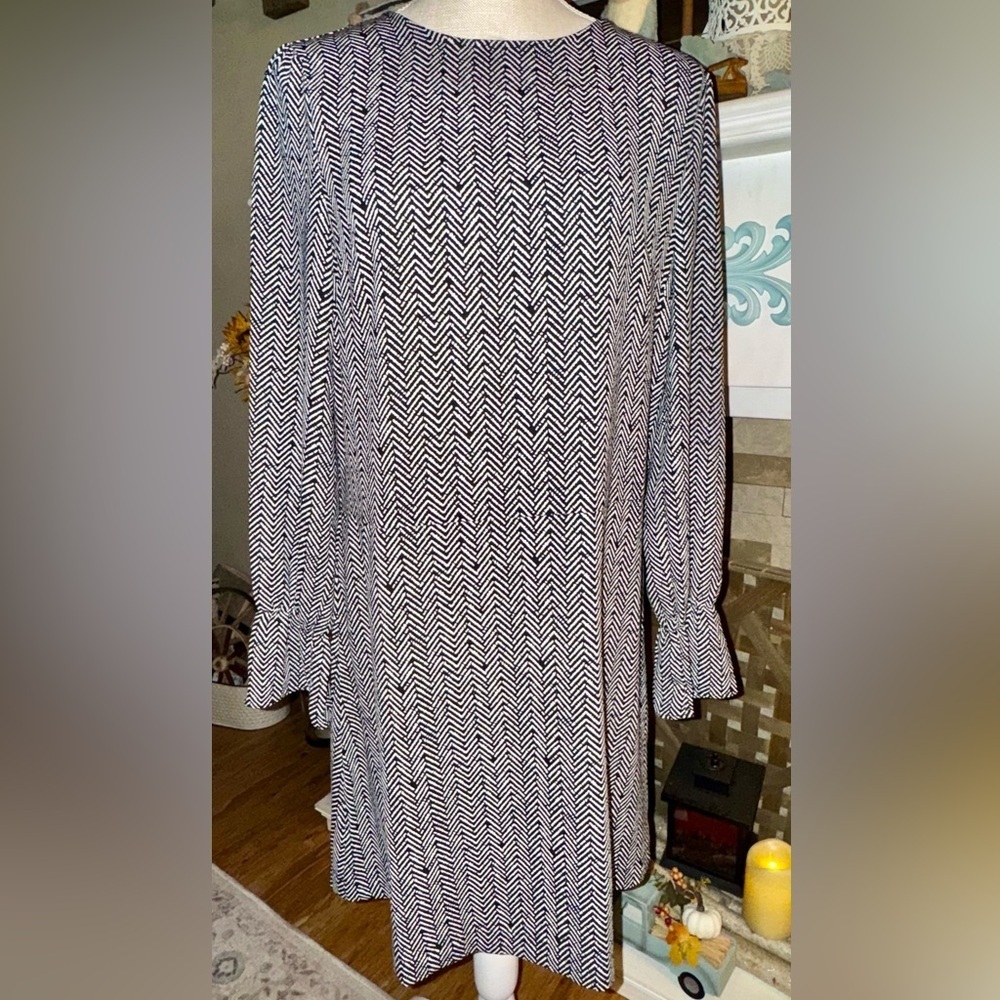 Mango shift dress. Herringbone pattern. EUC. Size… - image 1